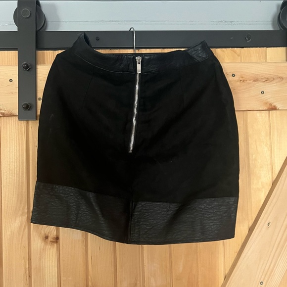 H and m skirt - Picture 2 of 2